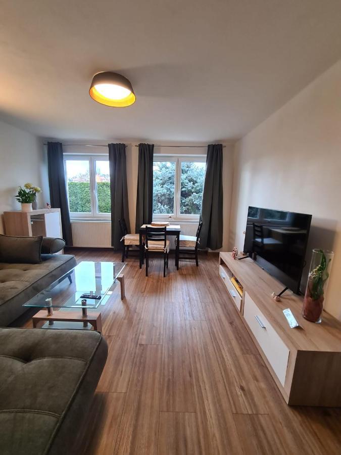 Ferienwohnung Apartman U Labe Nymburk Exterior foto